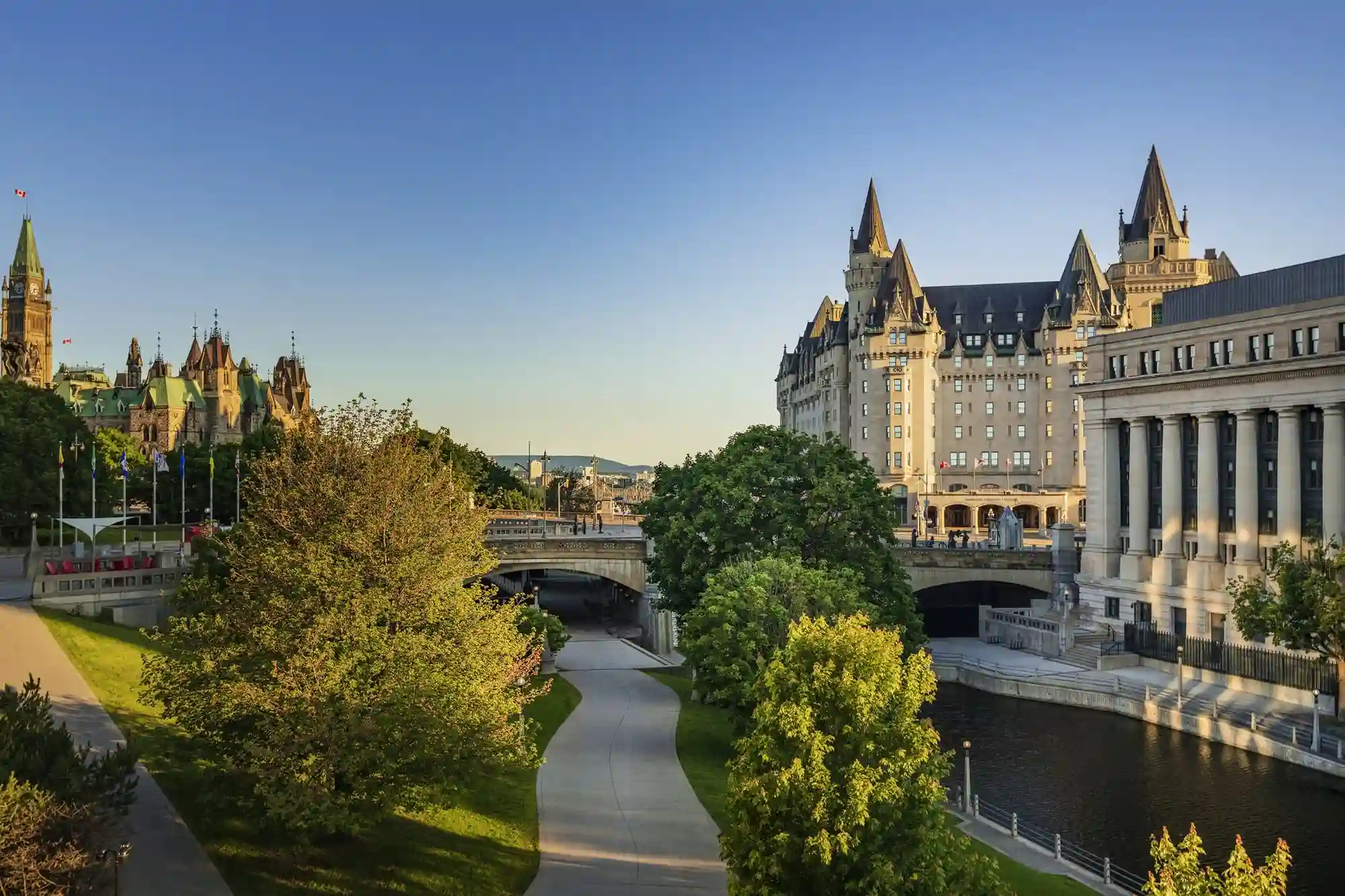 Fairmont Chateau Laurier - Eco-Friendly Luxury Hotel